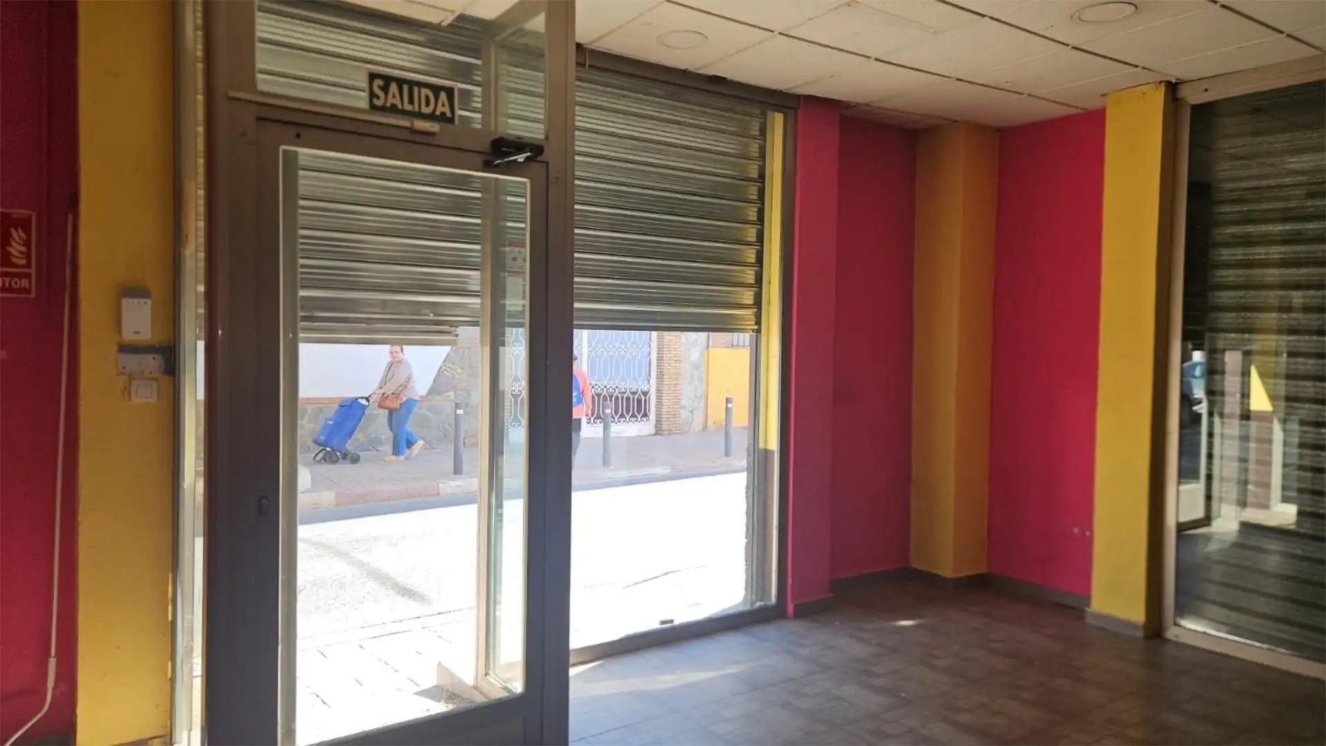Local comercial en  Calle Gonzalo Torrente Ballester 29 - Foto 5