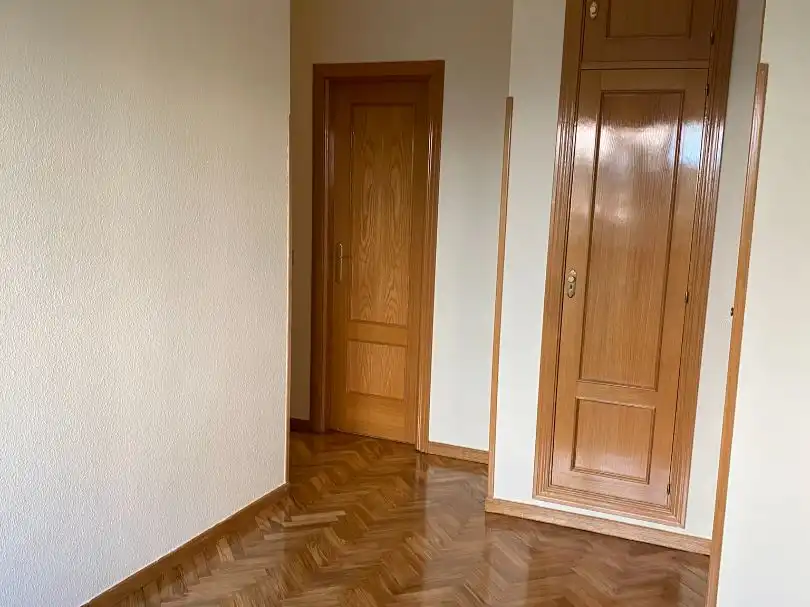 Piso en  Calle de Suecia 102 - Foto 26