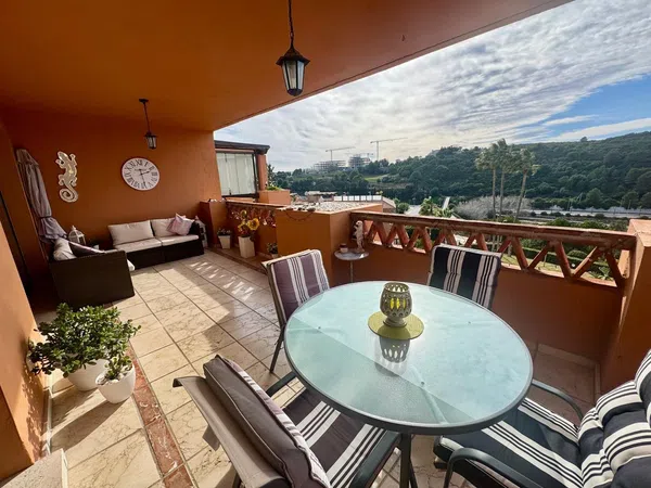 Piso en Doña Julia Golf - Foto 1