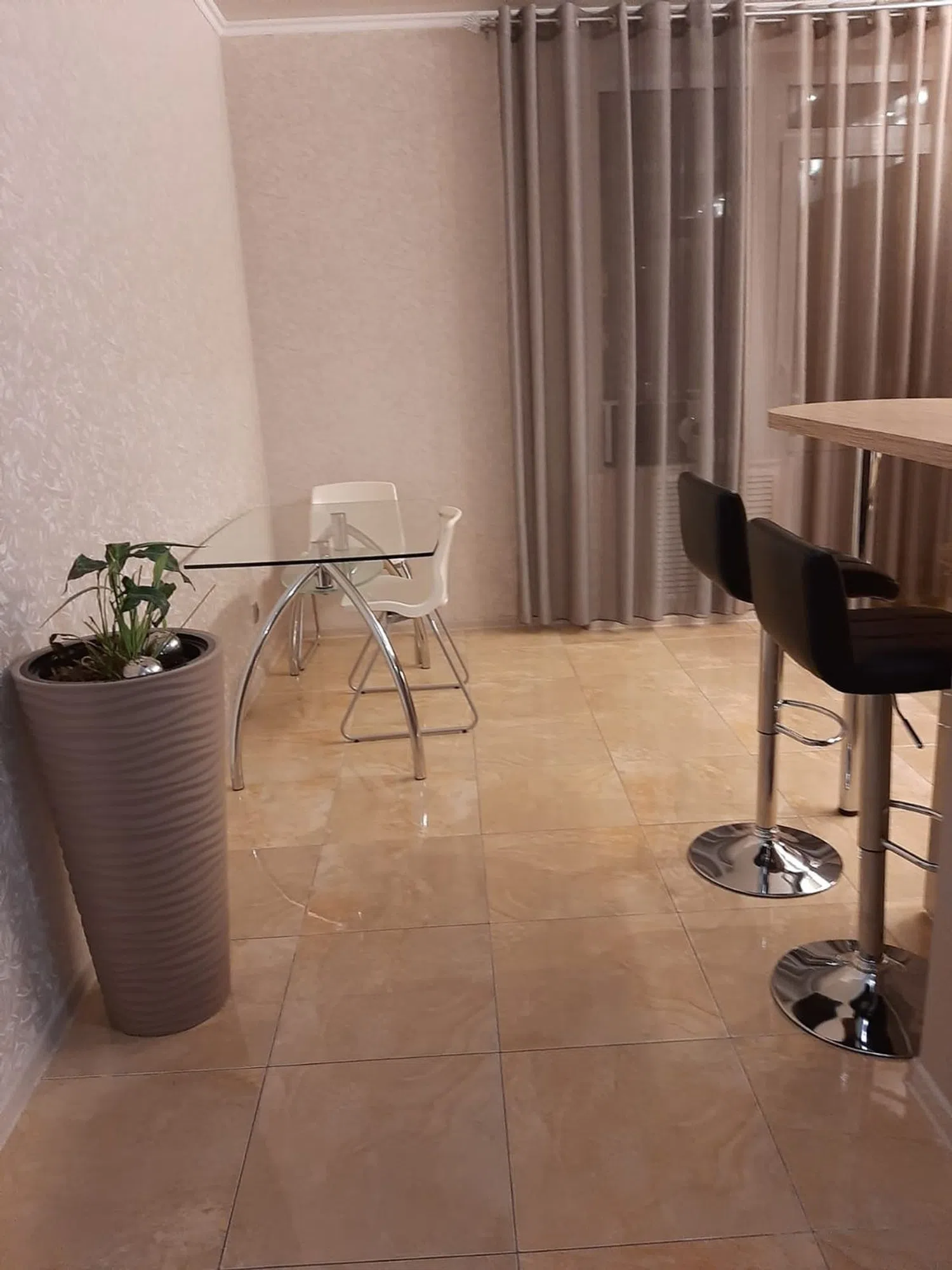 Piso en calle de Embajadores, 90 - Foto 1