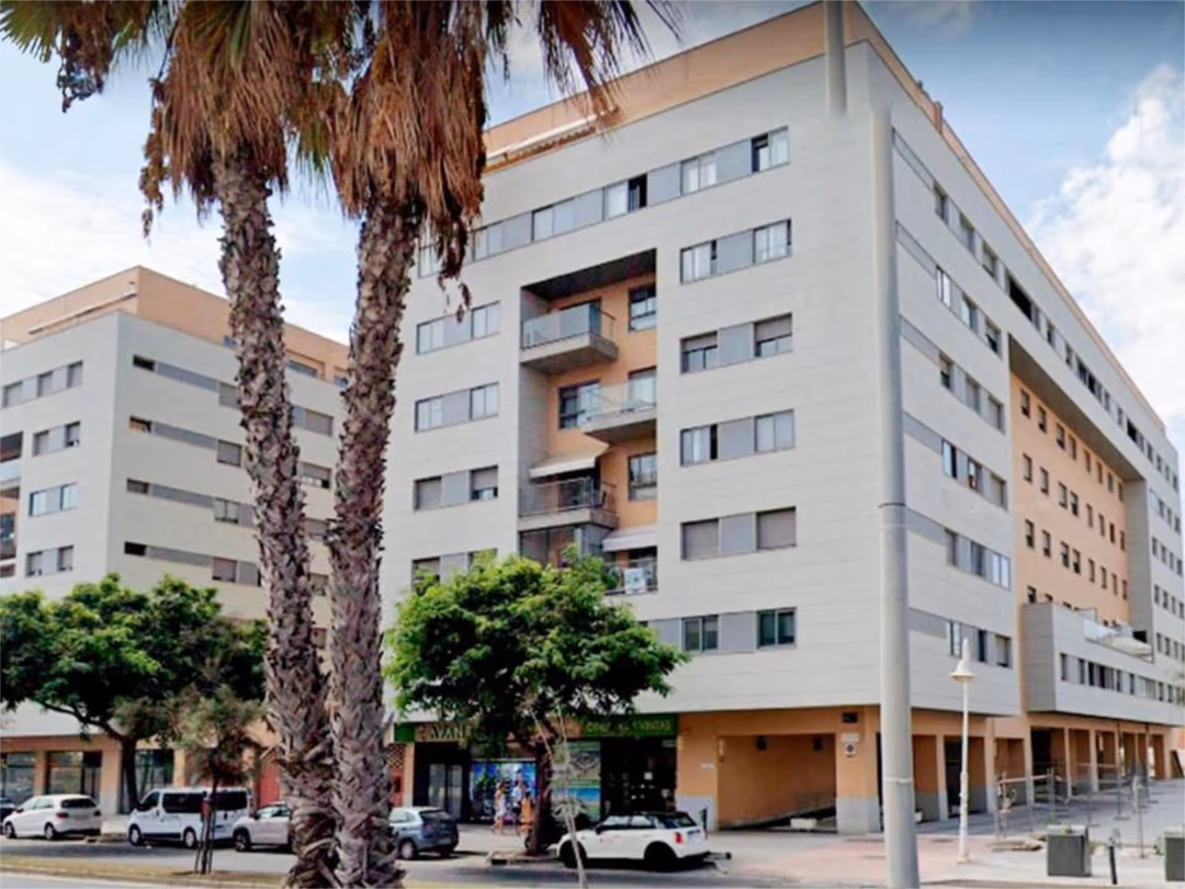 Piso en  Calle Pacífico 18
