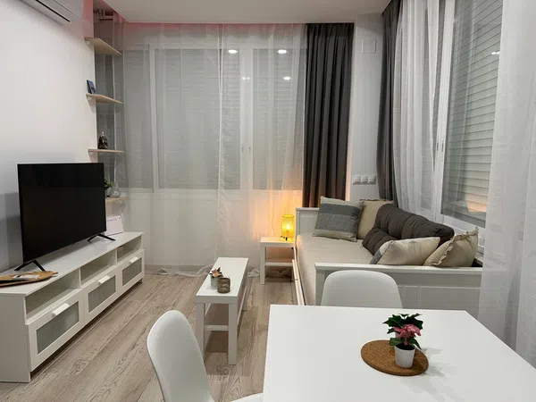 Piso en calle Decano Agustín Moreno, 3 - Foto 2