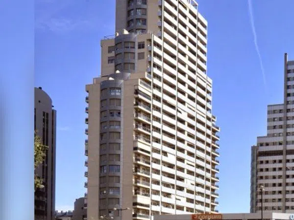 Piso en avenida de les Corts Valencianes, 22