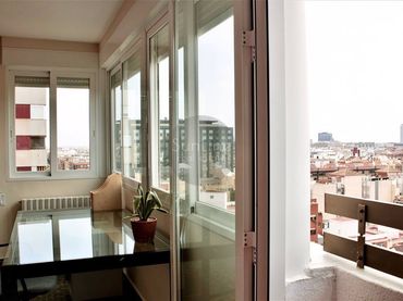 Piso en  Carrer d'Amadeu de Savoia - Foto 1