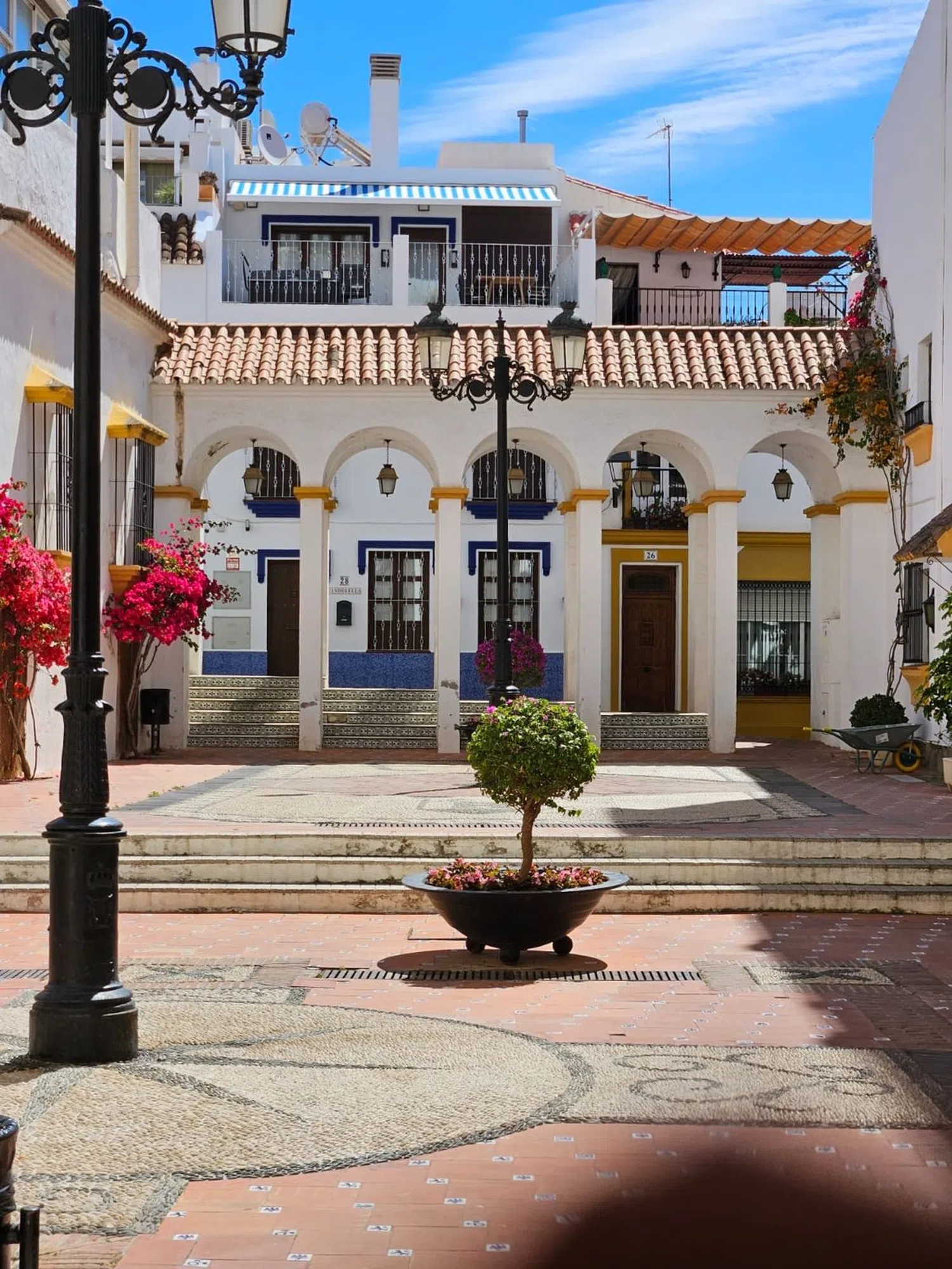 Chalet adosado en calle Aduar, 28 - Foto 4