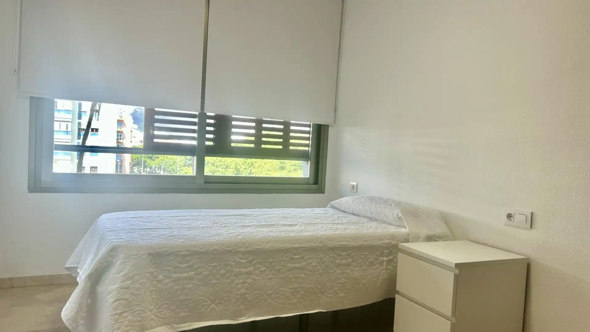 Piso en  Avenida Reyes Católicos Núm. - Foto 12