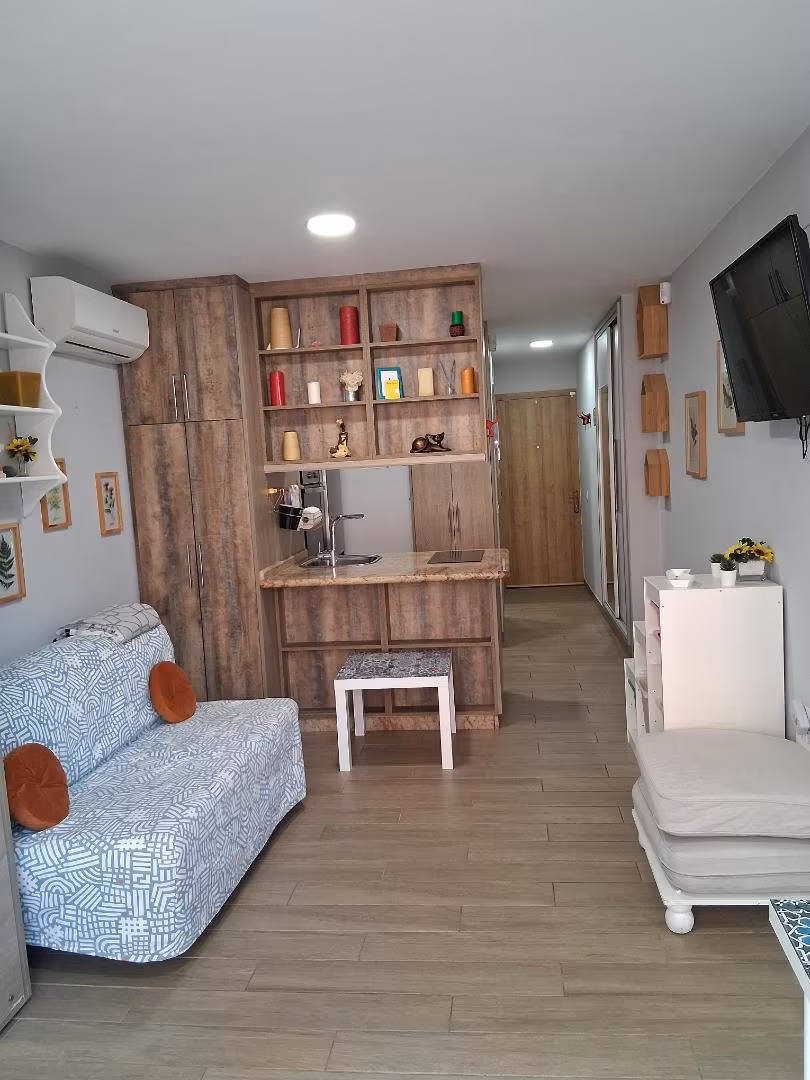 Estudio en  Calle los Martínez de Escobar 8 - Foto 2