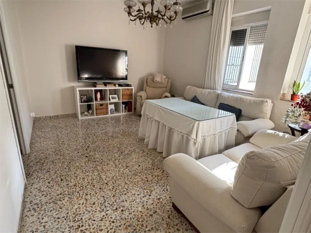 Piso en  Calle Julio Pellicer 16 - Foto 2