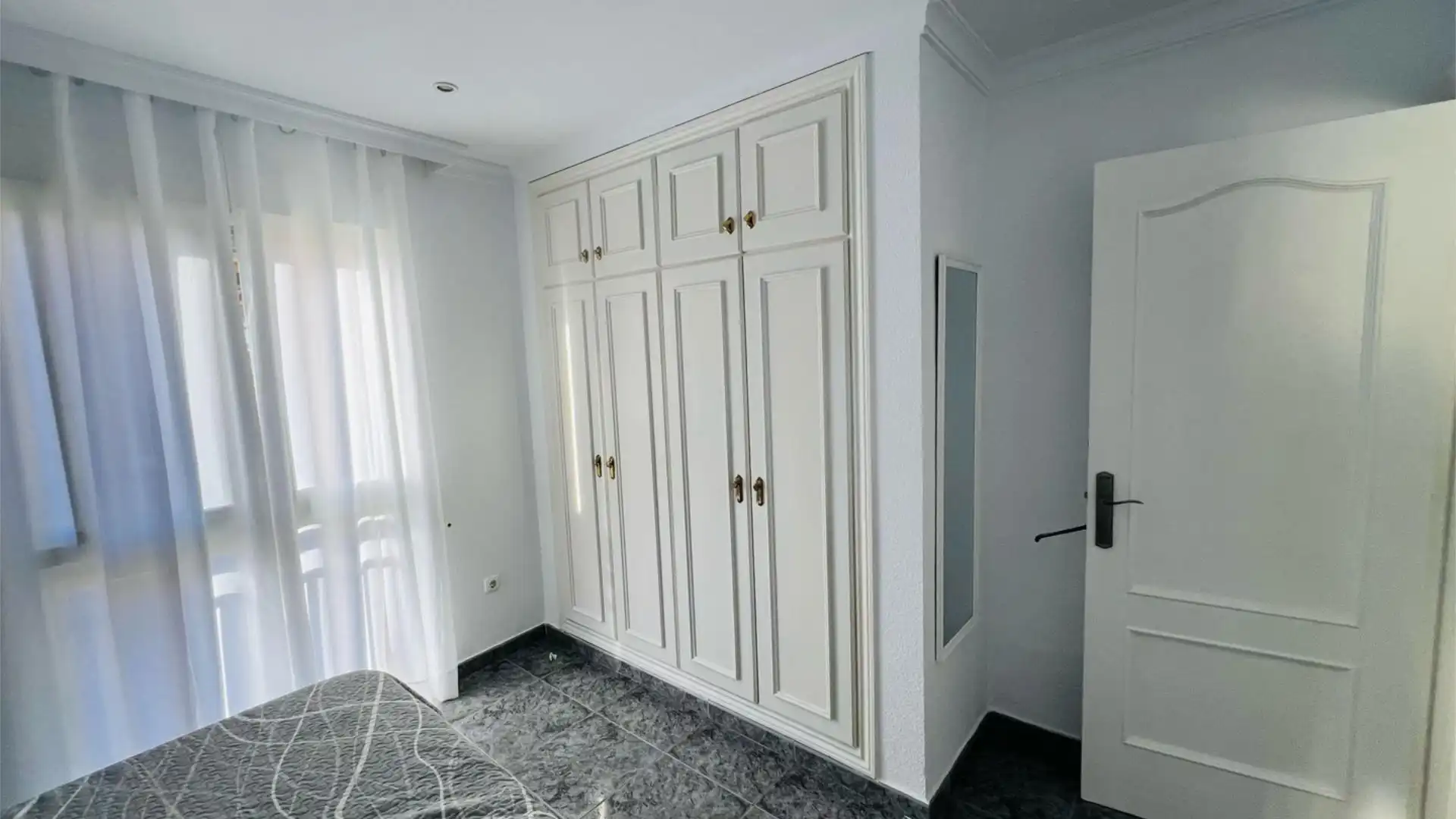 Piso en  Avenida de Benyamina 23 - Foto 9