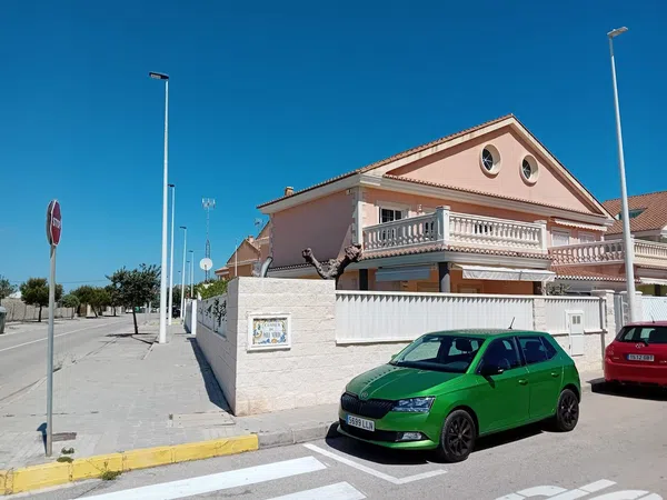 Chalet pareado en calle de Pablo Neruda, 14 - Foto 2