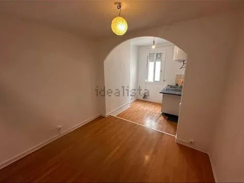Piso en calle de Sors, 14
