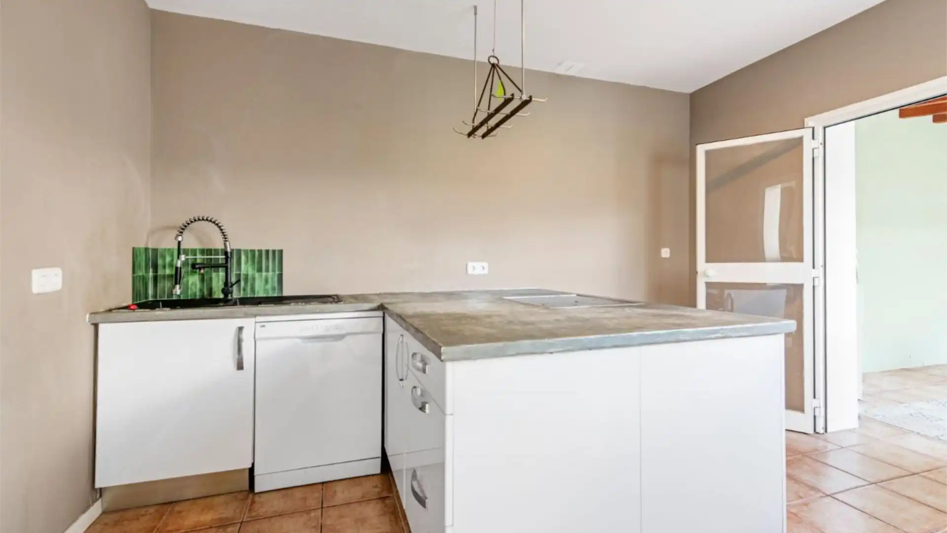 Casa adosada en  Carrer de la Palmera 23 - Foto 6