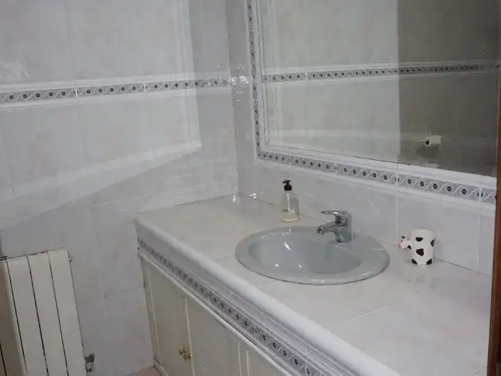 Piso en  Calle Marqués de la Hermida 24 - Foto 4