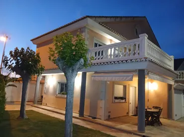 Chalet en  Carrer de Pablo Neruda 14C - Foto 1