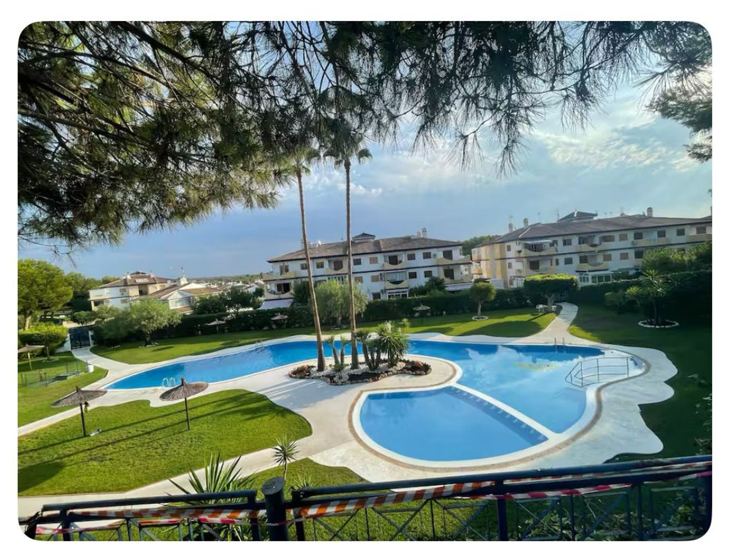 Chalet pareado en Río llobregat, 120, Mil Palmeras, Mil Palmeras - Foto 2