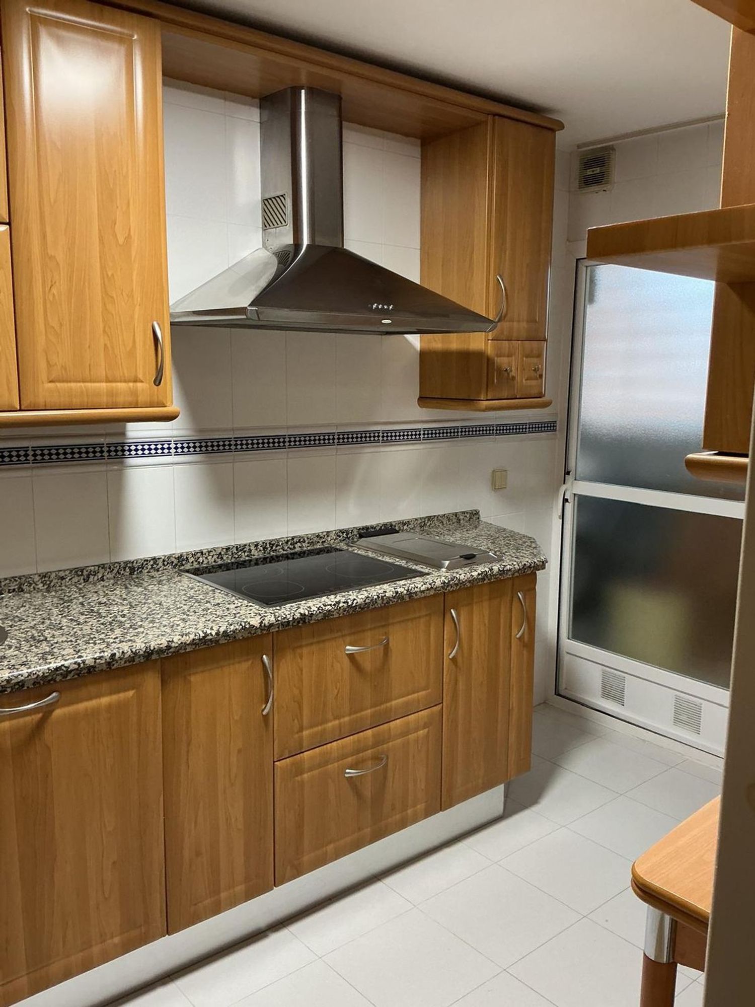 Piso en calle Cueva de Menga, 3 - Foto 3