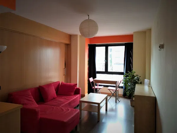 Estudio en avenida del Ensanche de Vallecas, 87 - 89