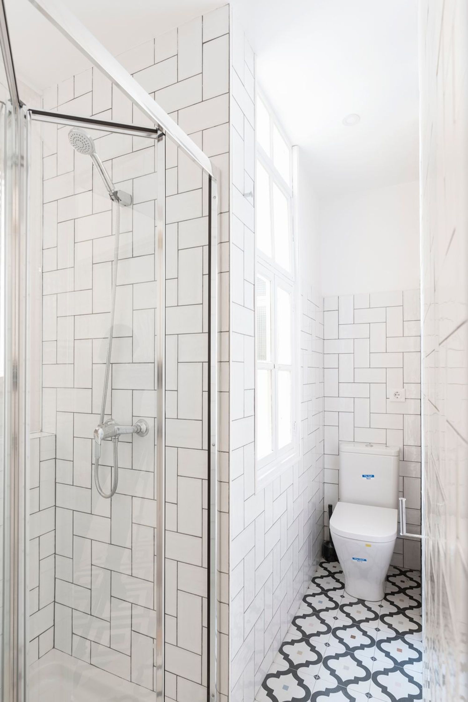 Estudio en calle de la Reina Amàlia, 27 - Foto 4