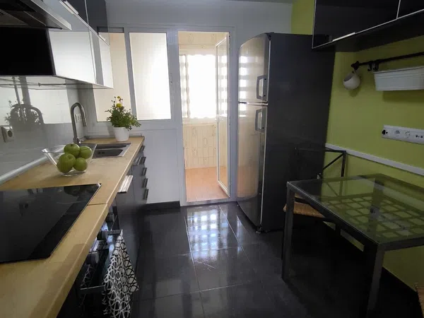 Piso en avenida de Ramón y Cajal, 47 - Foto 3