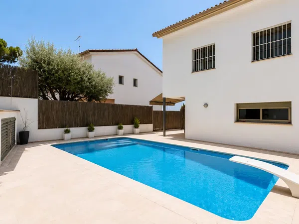 Chalet pareado en Camino Can Rabassa, 1, Centro, Centro - Foto 1