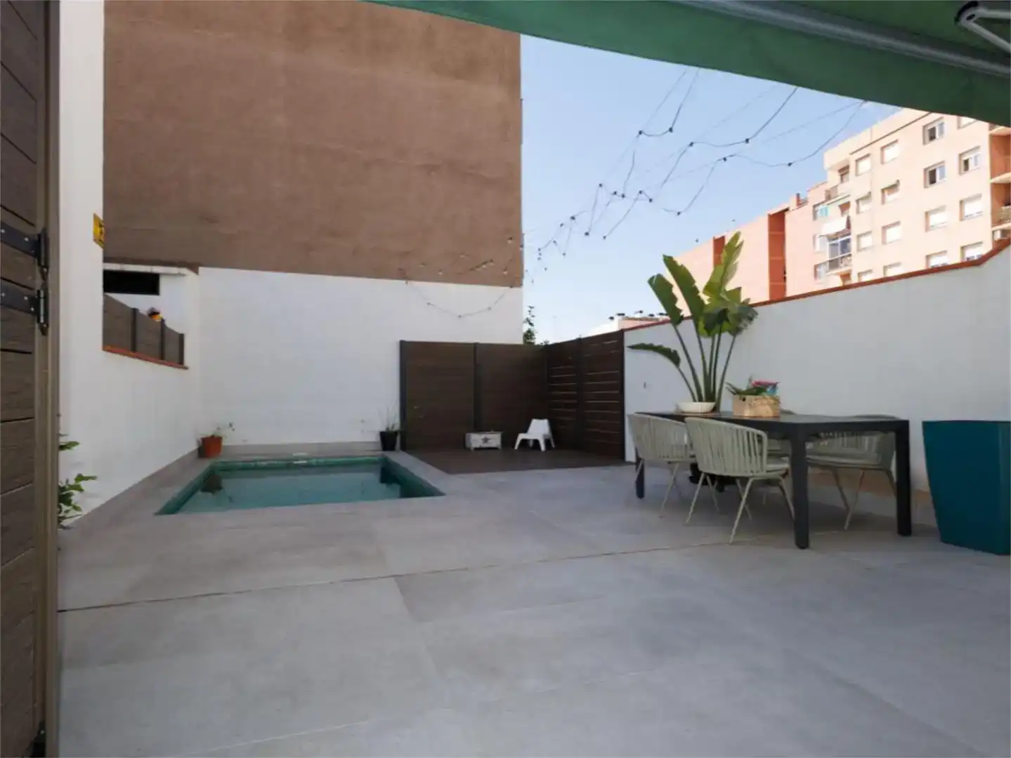 Casa adosada en  Carrer de Josep Renom 2 - Foto 17
