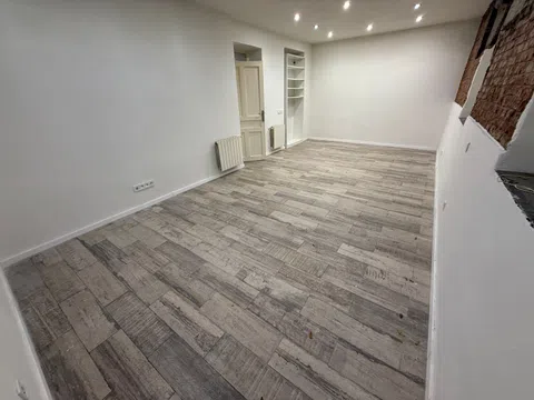 Estudio en calle de Ferraz, 19