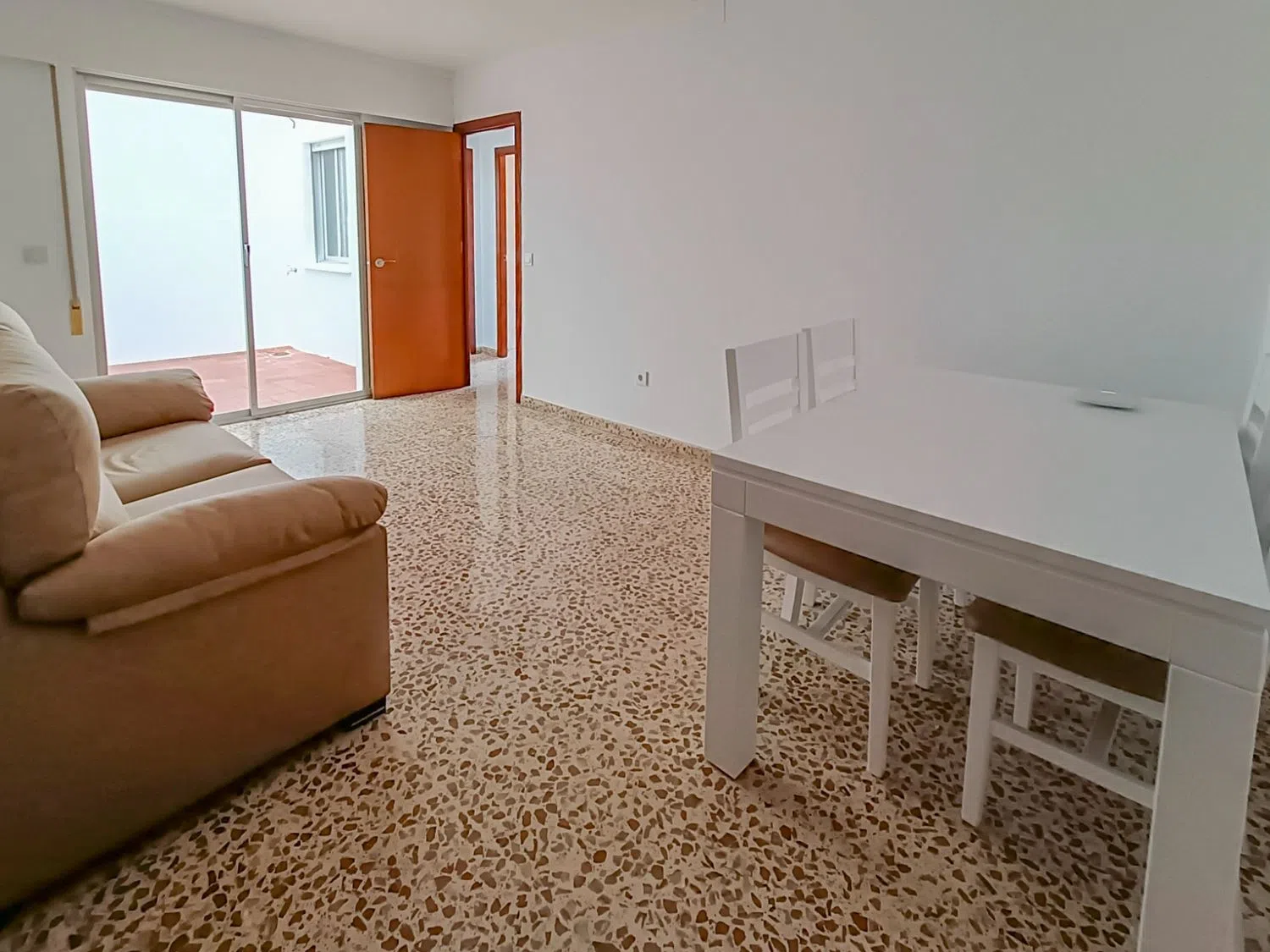 Piso en calle Díaz Huertas, 9 b - Foto 4