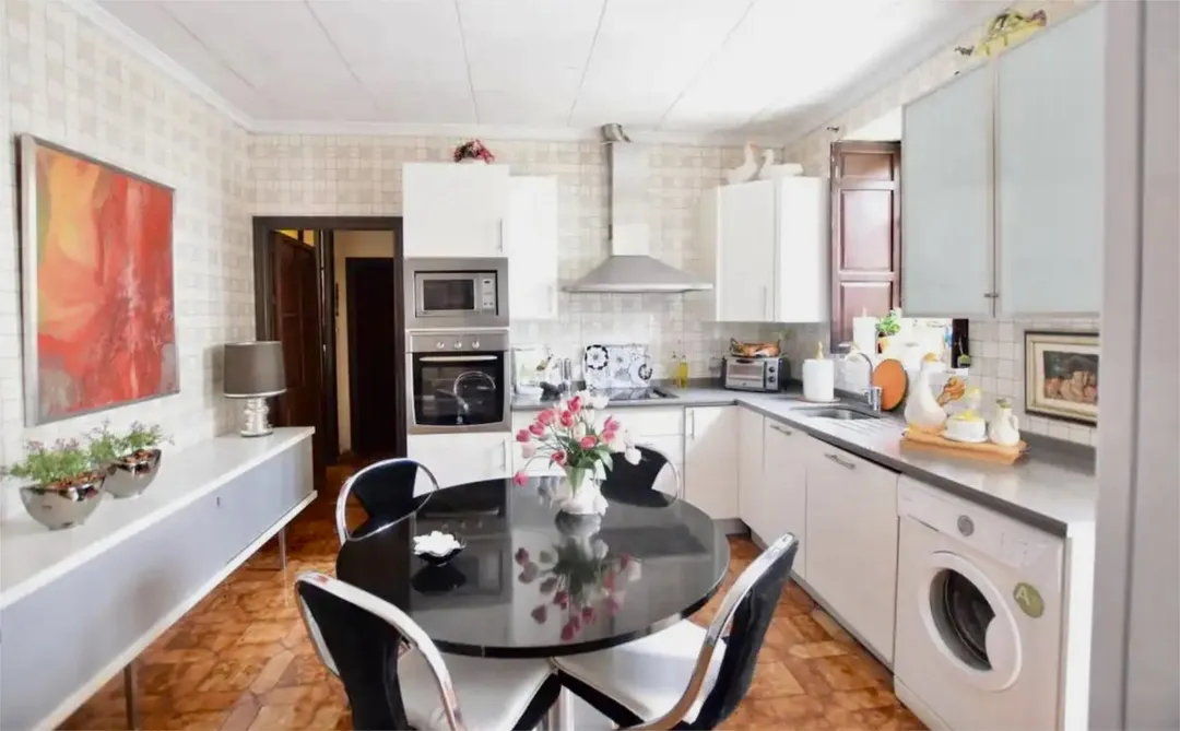 Planta baja en  Calle Maestros Nacionales 1 - Foto 3