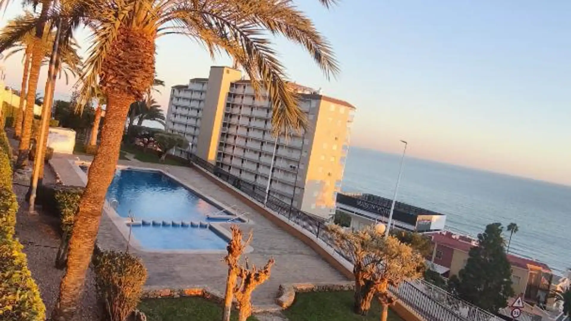 Piso en  Avinguda Catalanet 18 - Foto 1