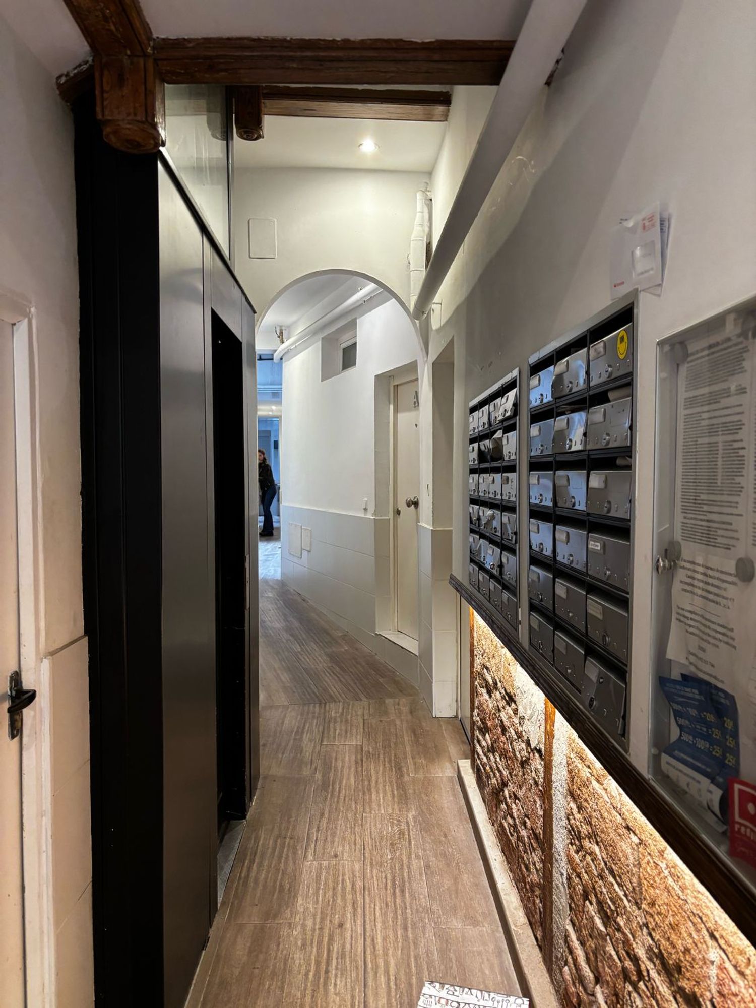 Estudio en calle de la Ruda, 15 - Foto 2