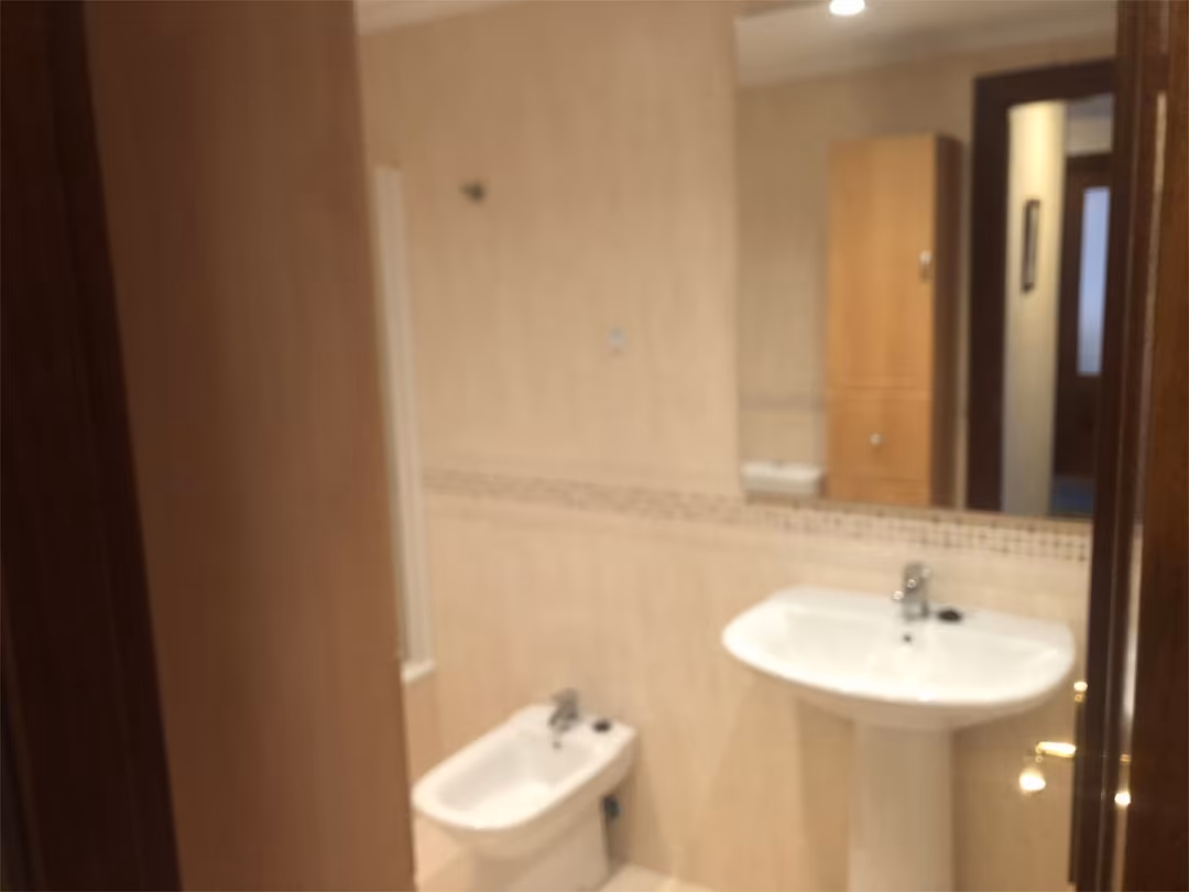 Apartamento en  Calle Marqués de Valero de Urria 8 - Foto 2