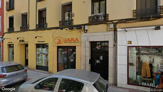 Vista de la calle de Piso en Calle Alcalde Sáinz de Baranda, 30