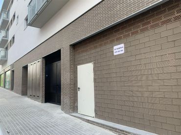 Local comercial en  Carrer Pintor Viladomat 8 - Foto 1