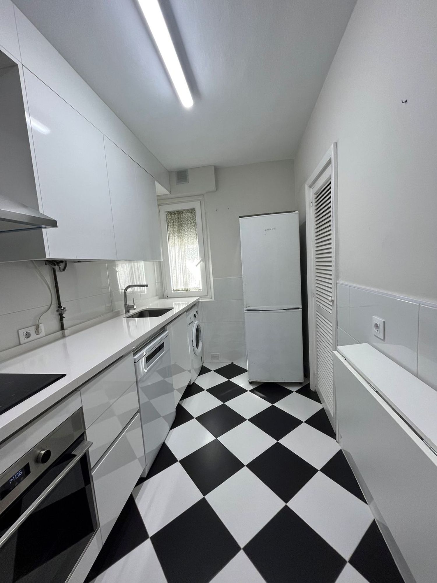 Piso en calle Marqués de Paradas, 18 - Foto 2