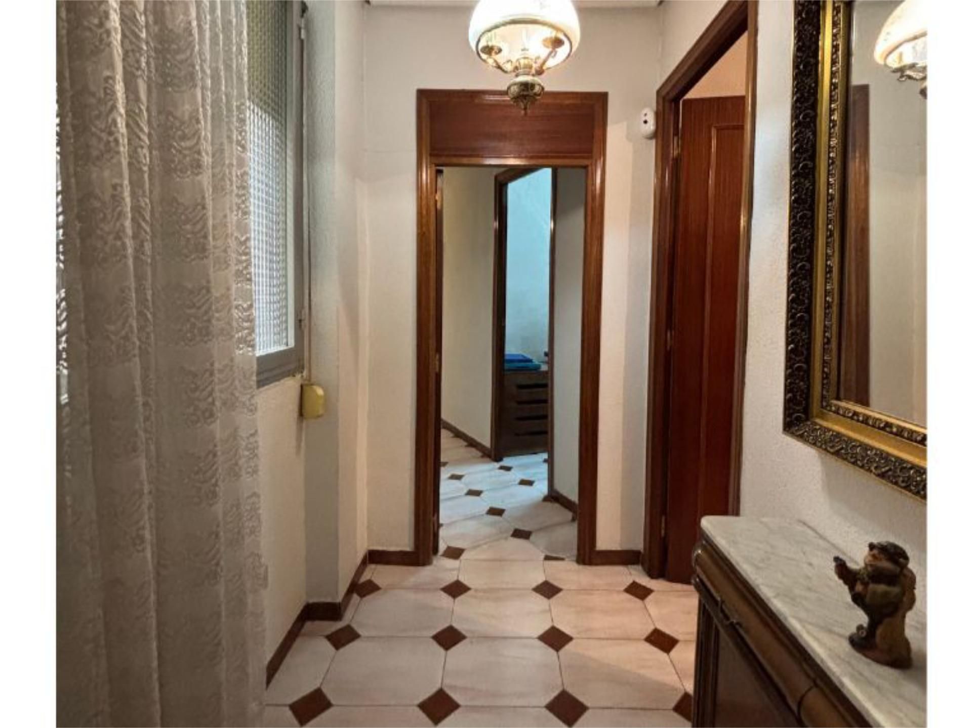 Piso en  Plaza de la Beata María Ana de Jesús 14