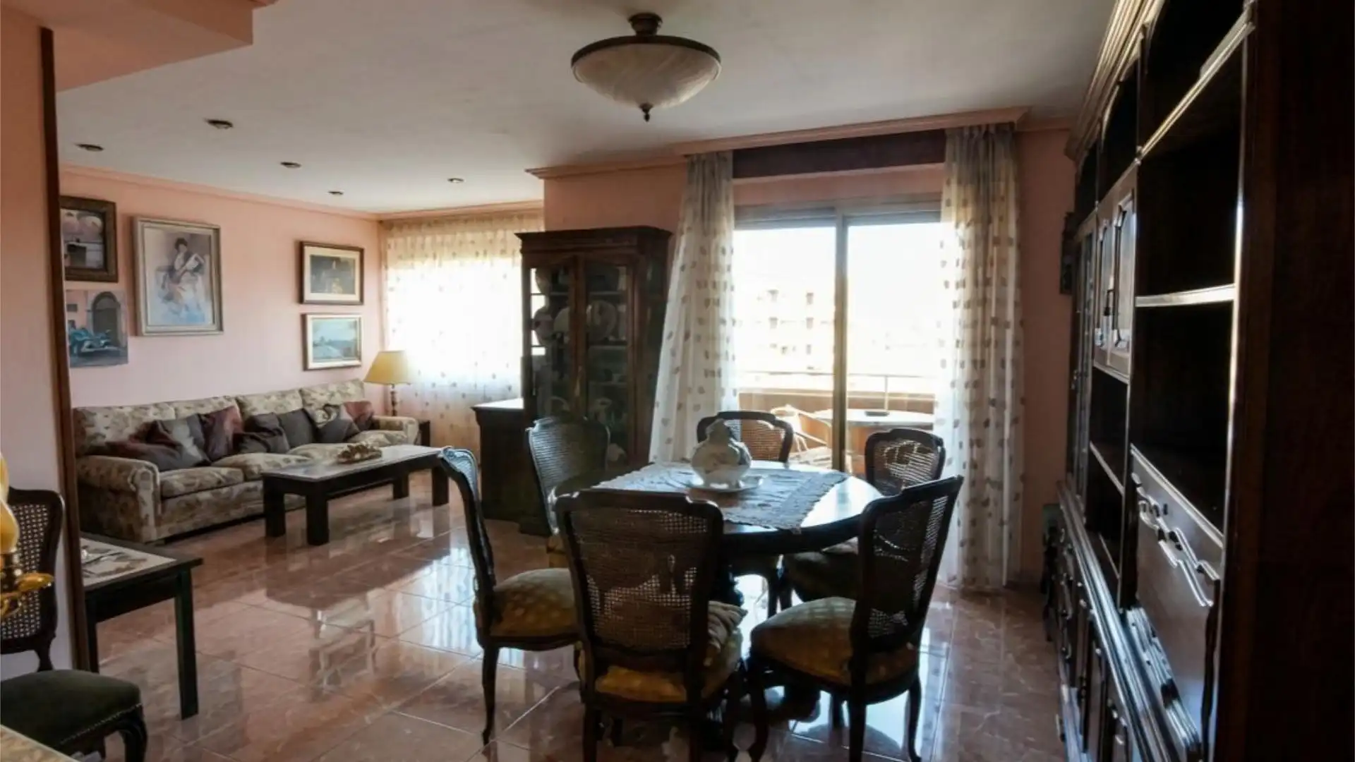 Piso en  Carrer de Carcaixent 4 - Foto 1