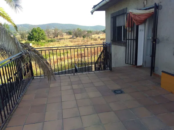 Casa de pueblo en Avenida Río Bullaque s/n - Foto 2