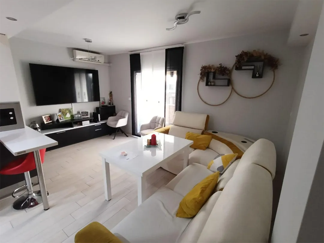 Piso en  Calle Juan Sebastián Elcano 14 - Foto 2