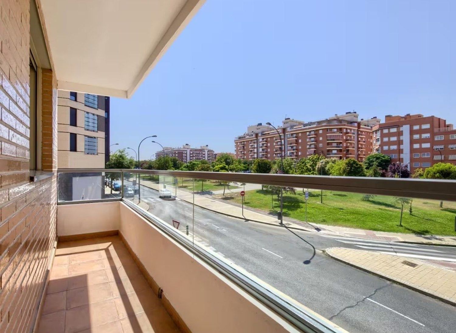 Piso en avenida Rosa Regás, 9 - Foto 6