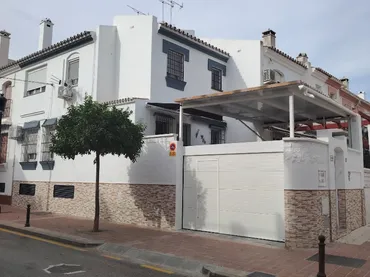 Casa adosada en  Calle Navarra 13 - Foto 1