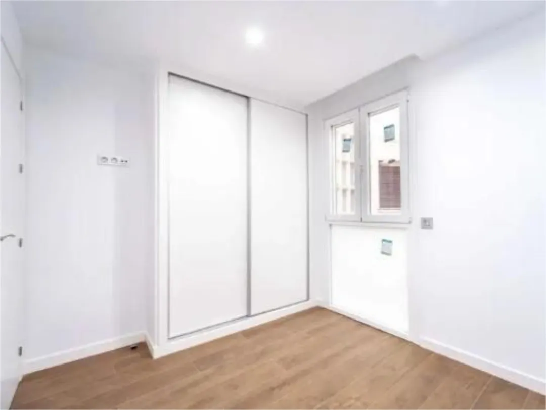 Piso en  Calle Pintor Guerrero del Castillo 2 - Foto 14