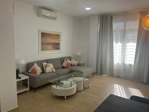 Estudio en plaza Virgen de la Amargura, 3