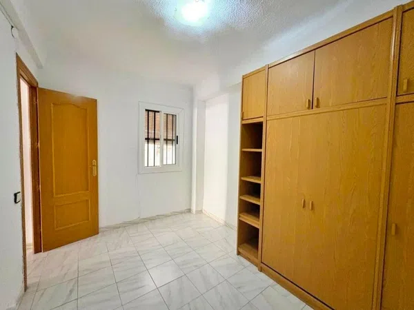 Piso en Calle la Torre, 82, Plaza Crevillente-Juzgados - Foto 2