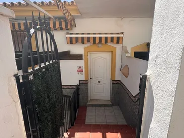 Casa adosada en  Calle Castilla 54 - Foto 7