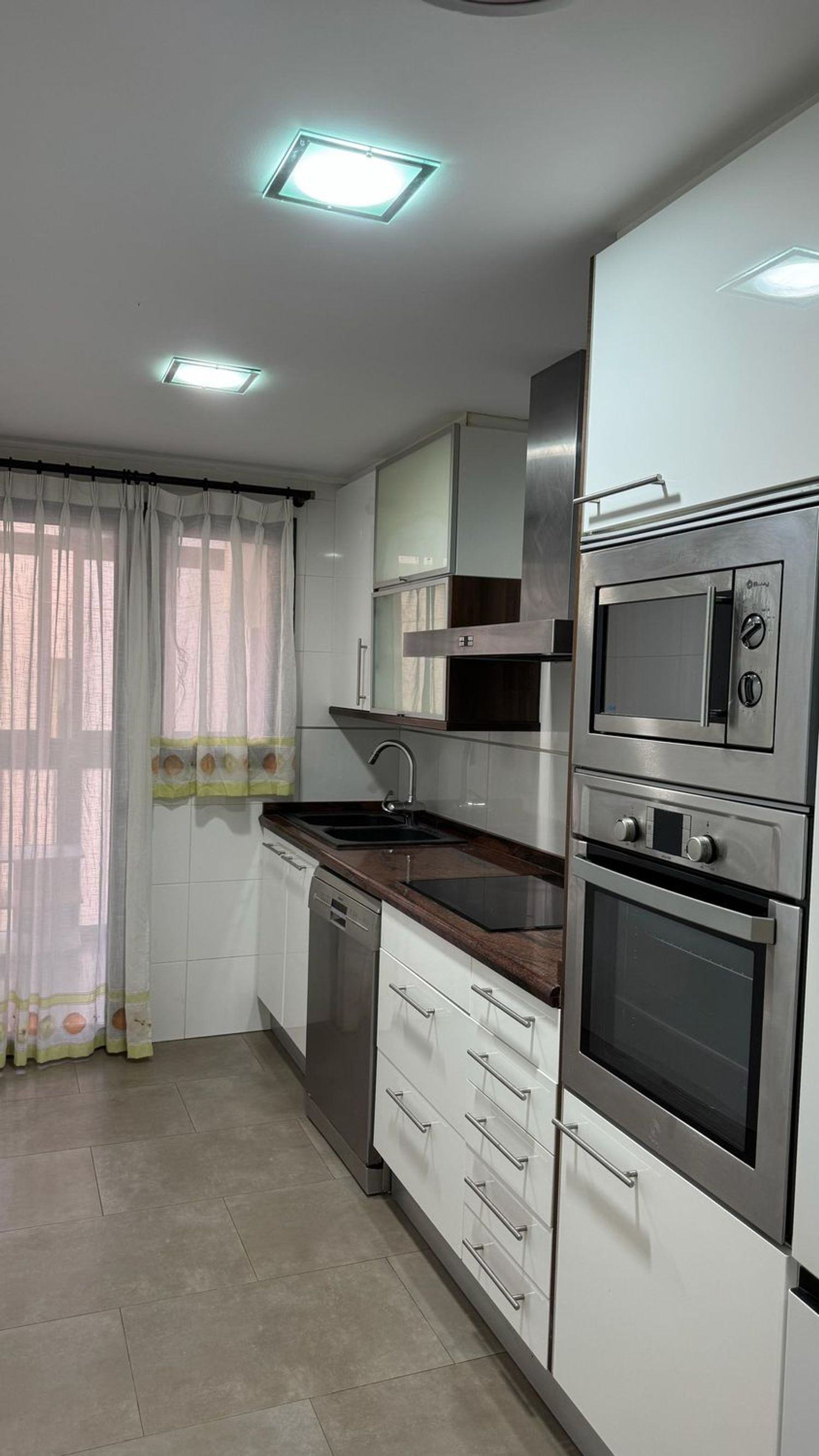 Piso en calle Lepanto, 9