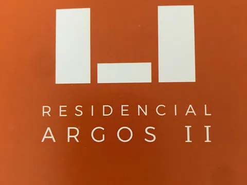 Piso en calle Hermenegildo Casas Jiménez, 6