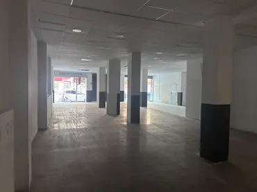 Local comercial en  Avinguda de Josep Tarradellas - Foto 8