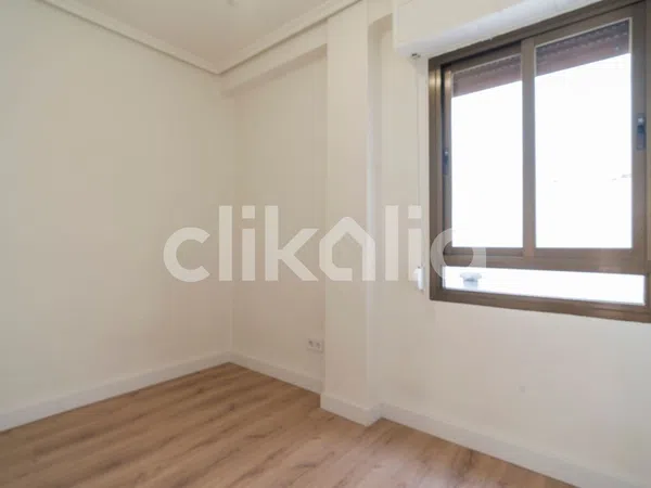 Piso en calle de la Serra d'Agullent - Foto 16