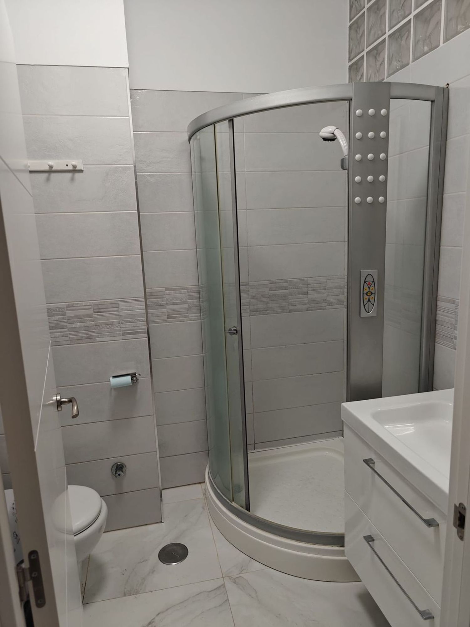 Estudio en Familia Betancourt y molina, 26 - Foto 5