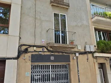 Casa adosada en  Carrer de la Creueta 17 - Foto 1